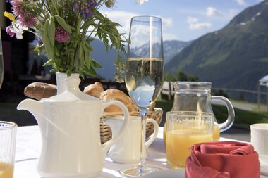 © SAELY PATRICK PHOTOGRAPHY