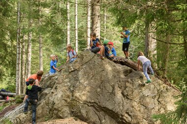 © SAELY PATRICK PHOTOGRAPHY