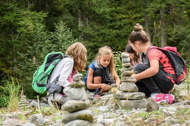 © SAELY PATRICK PHOTOGRAPHY