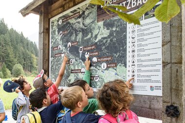 © SAELY PATRICK PHOTOGRAPHY