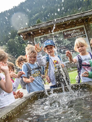 © SAELY PATRICK PHOTOGRAPHY