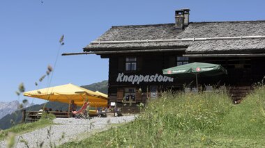 © SAELY PATRICK PHOTOGRAPHY