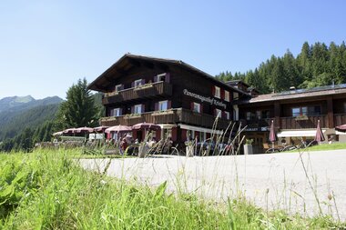 © SAELY PATRICK PHOTOGRAPHY