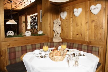 © SAELY PATRICK PHOTOGRAPHY