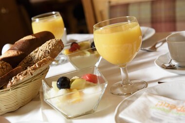 © SAELY PATRICK PHOTOGRAPHY