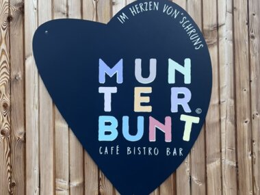 © Café und Eissalon MUNTERBUNT