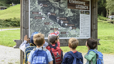 © SAELY PATRICK PHOTOGRAPHY