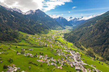 © Stefan Kothenr Photography